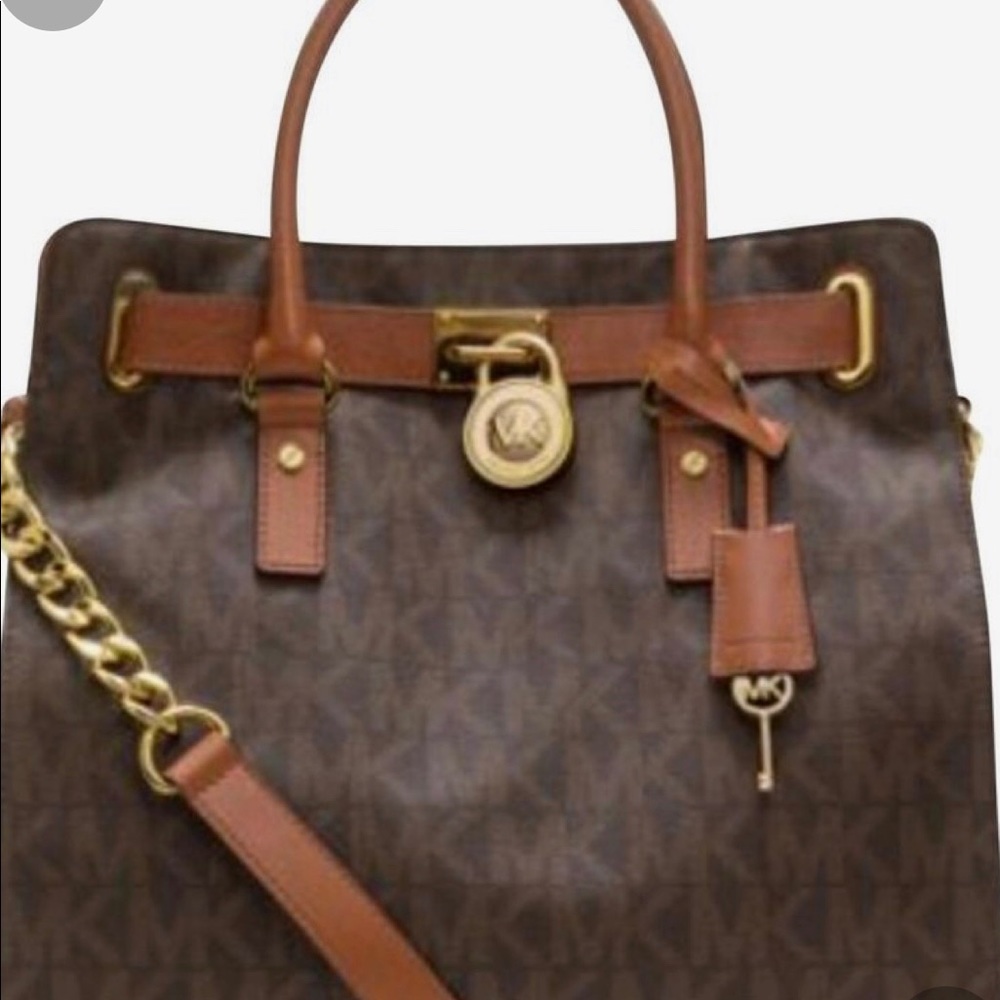 Authentic Michael Kors Hamilton handbag.